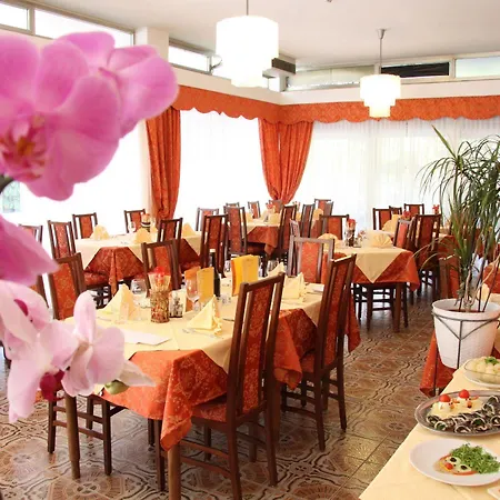 Hotel Tilly