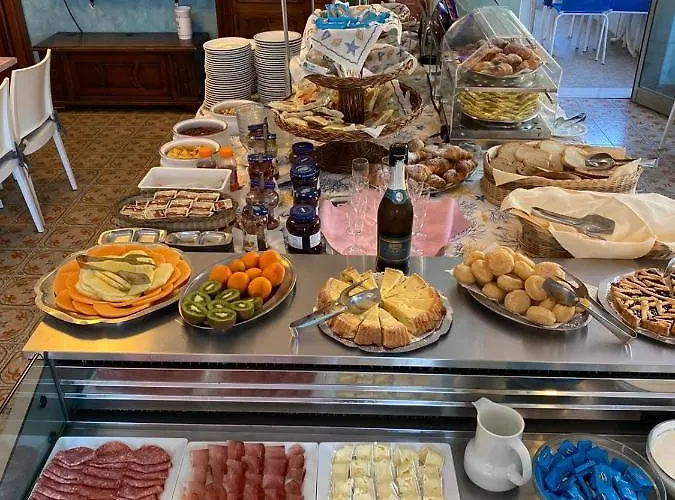 Tilly Hotel Cesenatico